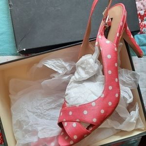 Vintage Kitten Pinup 👠 by Anne Klein